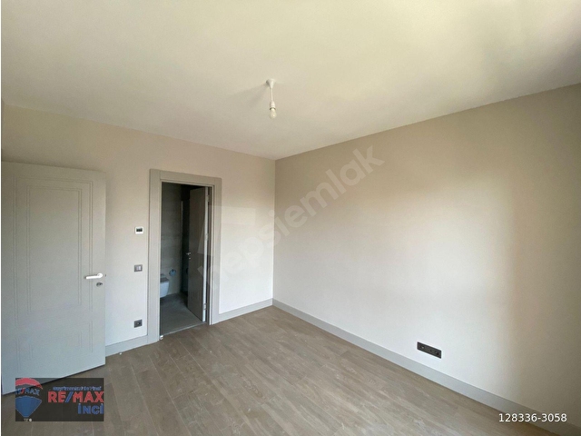 RE/MAX İNCİDEN EMLAK KONUT SİTESİNDE 2+1 SATILIK DAİRE - Görsel 11