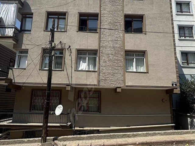MERCANLARDAN YEŞİLEVLERDE 2+1 BAHÇE KATI İSKANLI SATILIK DAİRE - Görsel 2