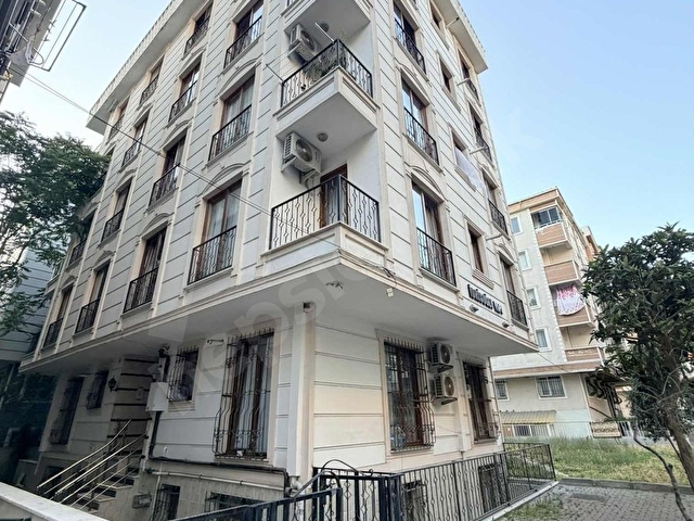 SAKİN NEZİH SOKAKTA ASANSÖRLÜ YENİBİNADA 2+1 KLİMALI DAİRE - Görsel 3