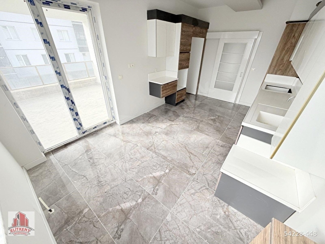 ÖN CEPHE ARA KAT GİYİNME ODALI GENİŞ BALKON LÜX 3+1 SIFIR - Görsel 4