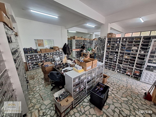 Ferhatpaşada Kiralık 400 m2 2 katlı Dükkan İşyeri - Görsel 7
