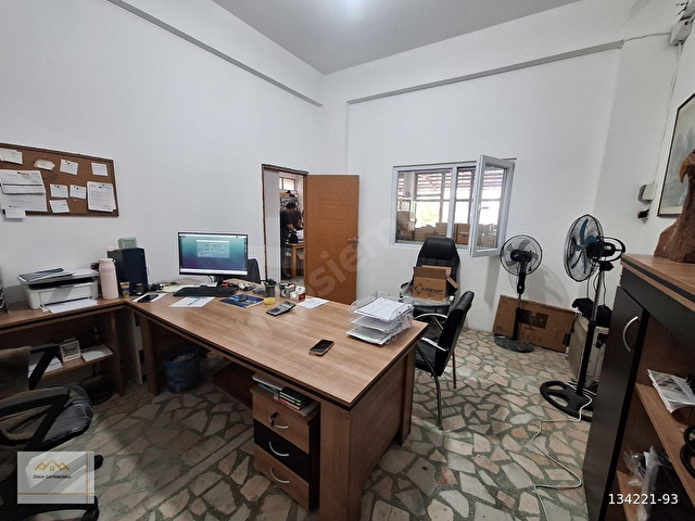 Ferhatpaşada Kiralık 400 m2 2 katlı Dükkan İşyeri - Görsel 15