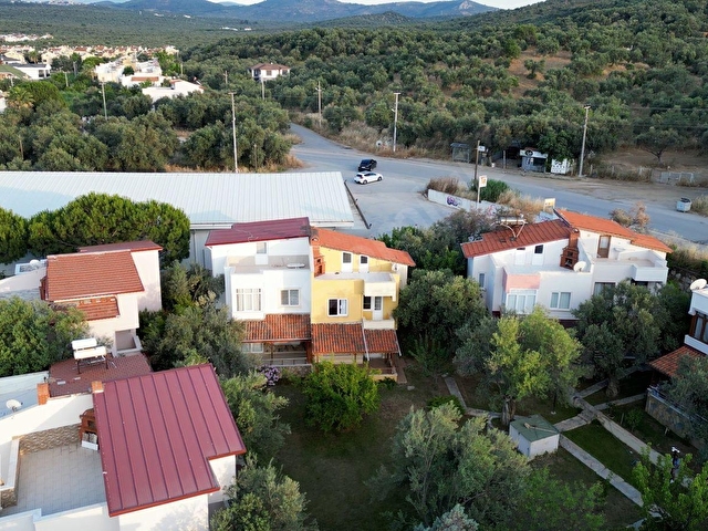 Burhaniye Pelitköyde Denize 100 Metre Mesafede Satılık 3+1 Villa - Görsel 9