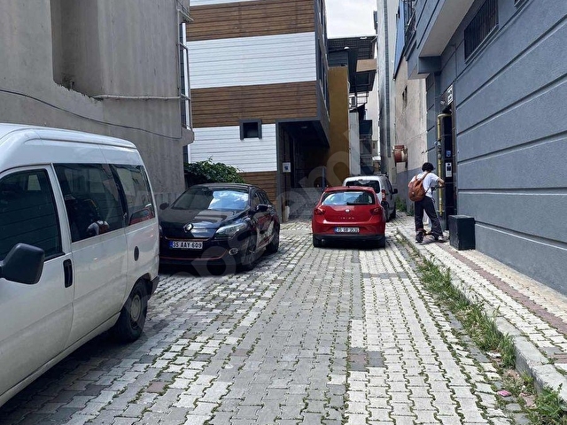 İZMİR ÇİĞLİ KÜÇÜKÇİĞLİ DE SATILIK 1+1 DAİRE - Görsel 4