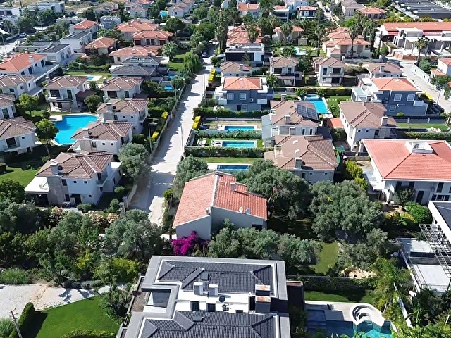 Göbenenin En Keyifli Noktasında Satılık Havuzlu Villa - Görsel 19