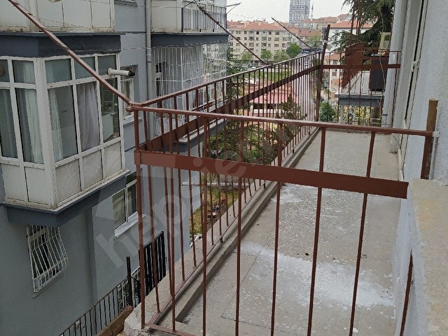 SAHİBİNDEN KİRALIK DAİRE İNCİRLİ ŞAL SOKAKTA  1 KAT - Görsel 4