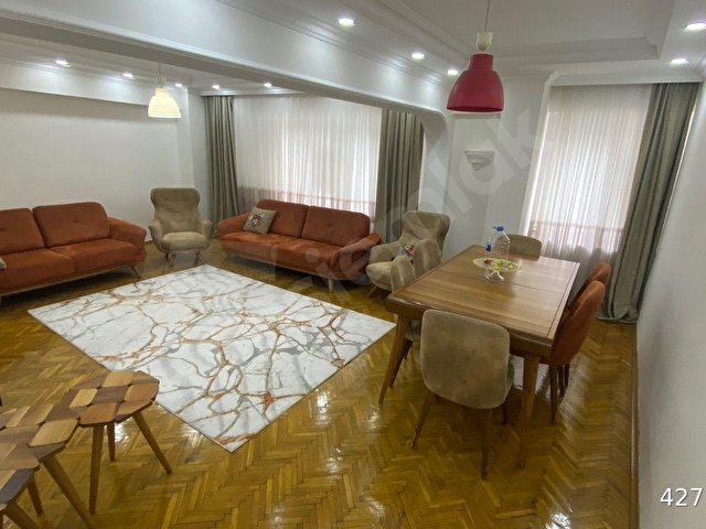 2+1 110 m2 FULL EŞYALI YABANCIYA ÖĞRENCİYE UYGUN MERKEZİ KONUMDA ARA KAT - Görsel 2