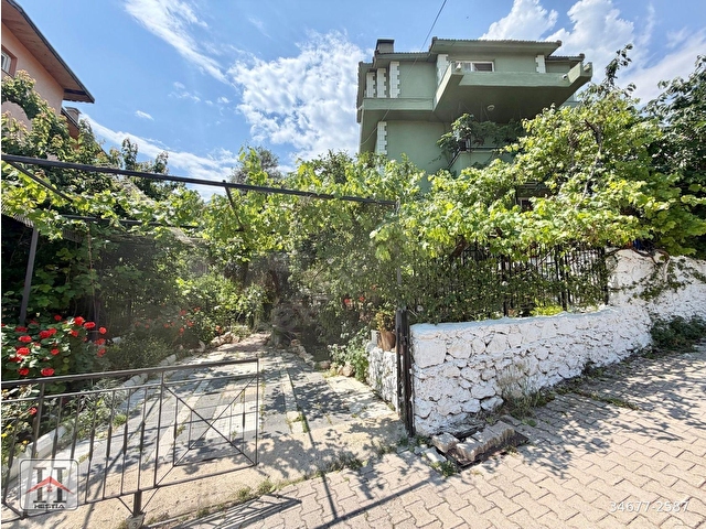 KONYAALTI GEYİKBAYIRINDA KİRALIK 2+1 FULL EŞYALI BAHÇE KULLANIMLI  ÖZEL GİRİŞLİ DAİRE