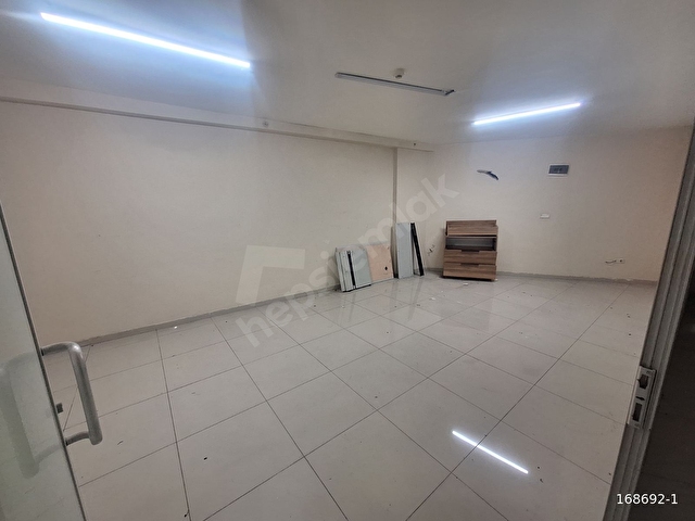 KURTKÖY MERKEZDE 36 M2 KİRALIK OFİS DEPO 20.000 TL - Görsel 5