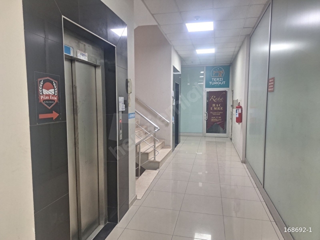 KURTKÖY MERKEZDE 36 M2 KİRALIK OFİS DEPO 20.000 TL - Görsel 22