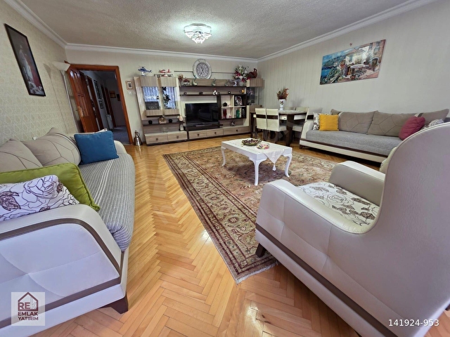 YENİMAHALLE MERKEZDE 1.KAT GENİŞ FULL YAPILI SATILIK 3+1 DAİRE - Görsel 5