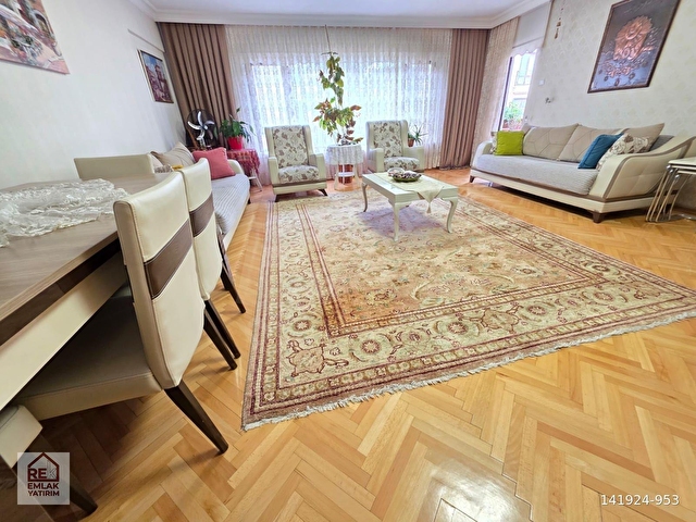 YENİMAHALLE MERKEZDE 1.KAT GENİŞ FULL YAPILI SATILIK 3+1 DAİRE