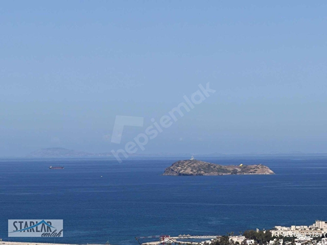 Bahçe Katında Deniz Manzarası: 3 Odalı ve 23 m2 Stüdyo Daire