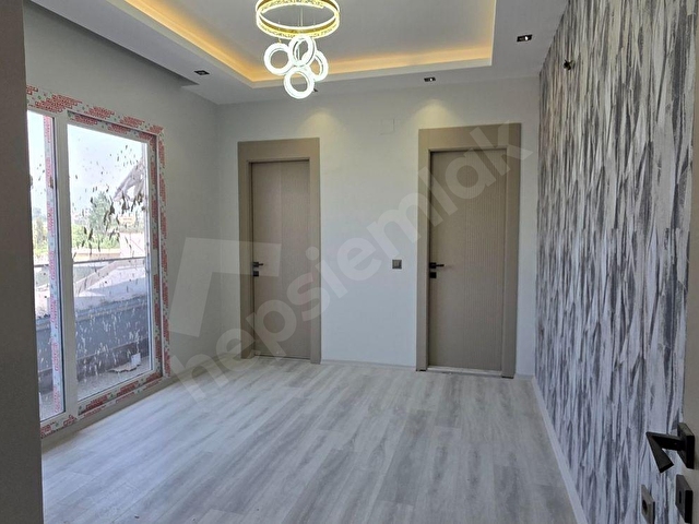 ROYAL EMLAK’TAN TATİL KÖYÜ KONSEPTİNDE DENİZE YAKIN SATILIK 2+1 LÜX DAİRE FIRSATI - Görsel 18