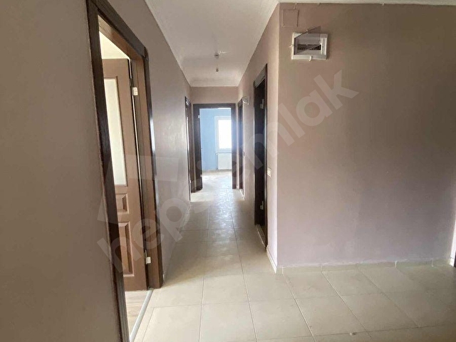 SELAYDAN ÇİFTLİKKÖY DE HAVUZLU SİTE İÇİNDE 3+1 SATILIK DAİRE - Görsel 26