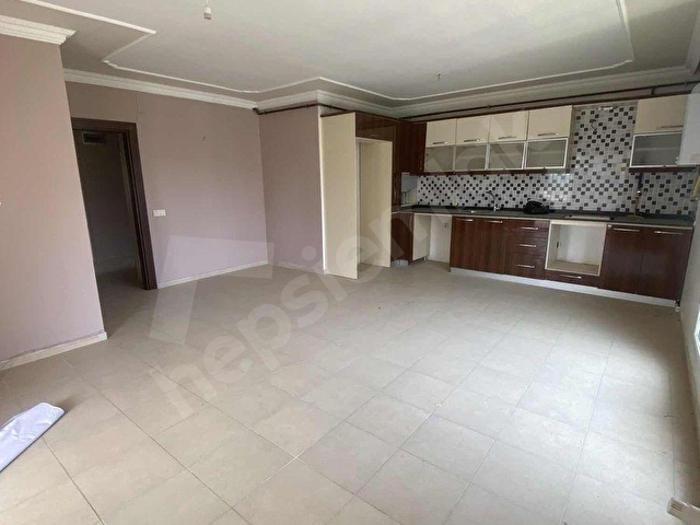 SELAYDAN ÇİFTLİKKÖY DE HAVUZLU SİTE İÇİNDE 3+1 SATILIK DAİRE