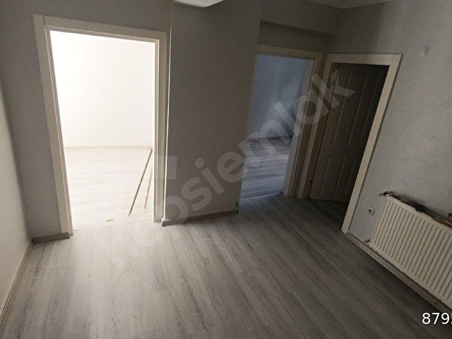 Sultan Selim Mahallesinde kiralık 2+1 daire - Görsel 13