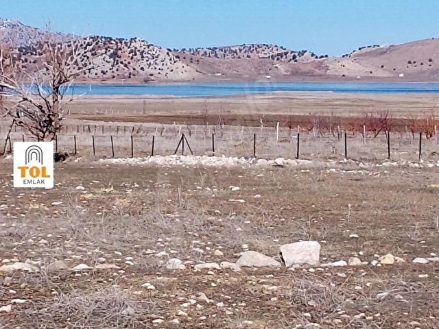 Yayla Girdev’de kadastral yolu mevcut tarla - Görsel 14