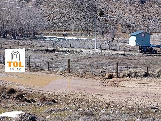 Yayla Girdev’de kadastral yolu mevcut tarla - Görsel 16