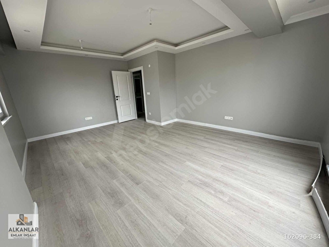 GÜLLÜBAĞLARDA MERKEZİN KALBİNDE 3+1 LÜKS SIFIR DAİRE! - Görsel 14