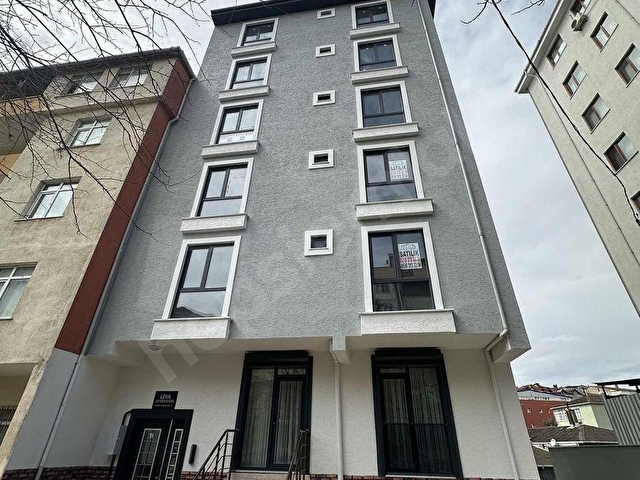 GÜLLÜBAĞLARDA MERKEZİN KALBİNDE 3+1 LÜKS SIFIR DAİRE! - Görsel 24