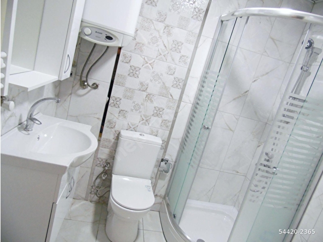 ESAT BÜLBÜLDERESİ CADDESİ ÜZERİNDE TUNALI YAKINI 3+1 MOBİLYALI MERKEZİ KATTA SATILIK DAİRE