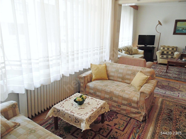 ESAT BÜLBÜLDERESİ CADDESİ ÜZERİNDE TUNALI YAKINI 3+1 MOBİLYALI MERKEZİ KATTA SATILIK DAİRE - Görsel 7