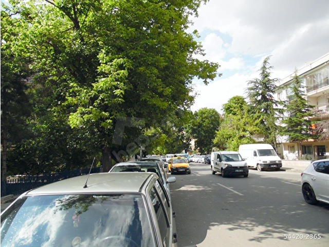 ESAT BÜLBÜLDERESİ CADDESİ ÜZERİNDE TUNALI YAKINI 3+1 MOBİLYALI MERKEZİ KATTA SATILIK DAİRE - Görsel 27