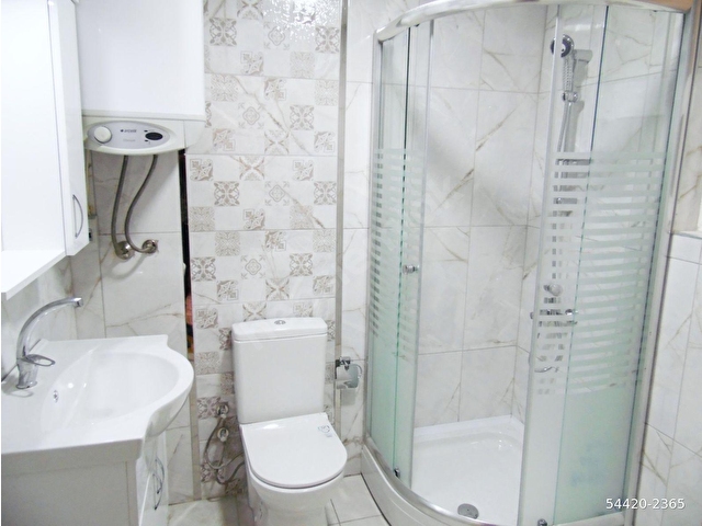 ESAT BÜLBÜLDERESİ CADDESİ ÜZERİNDE TUNALI YAKINI 3+1 MOBİLYALI MERKEZİ KATTA SATILIK DAİRE - Görsel 3