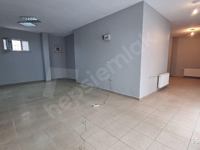 NATOYOLU ALEMDAĞ CAD ÜZERİ 370M2 KİRALIK DEPOLU DÜKKAN - Görsel 7
