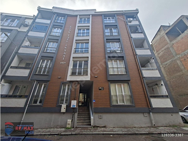 RE/MAX İNCİDEN KAYABEY MAH. 3+1 SATILIK DAİRE - Görsel 23