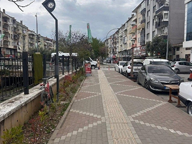 KÜÇÜK EMLAKTAN GEMLİK ÇARŞI MERKEZDE KİRALIK DÜKKAN - Görsel 2
