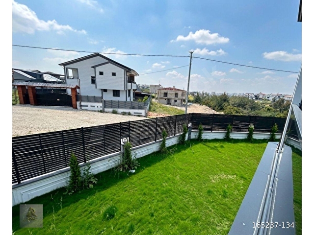 RNGDEN ÇINARLIDA GÜVENLİKLİ SİTE İÇERİSİNDE TEKLİ KÖŞE VİLLA - Görsel 19
