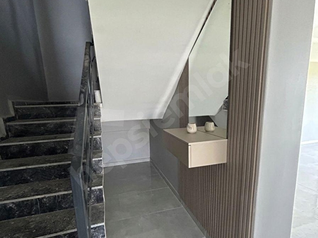 RNGDEN ÇINARLIDA GÜVENLİKLİ SİTE İÇERİSİNDE TEKLİ KÖŞE VİLLA - Görsel 12