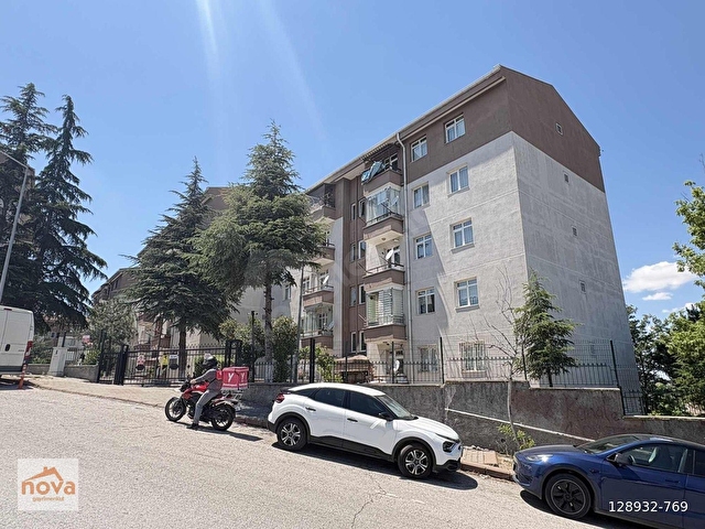 BATIKENTDE SÜPER KONUMDA METRO YAKINI ARA KAT 3+1 SATILIK DAİRE - Görsel 2