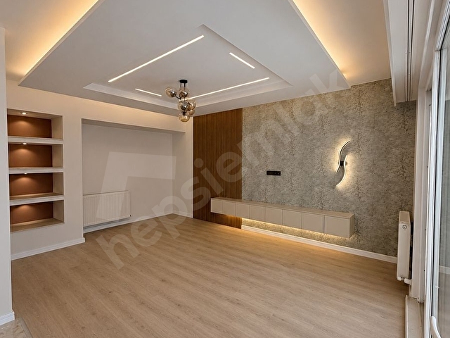 Güzelyalida Sahibinden Yenilenmis 2+1 Satılık Daire