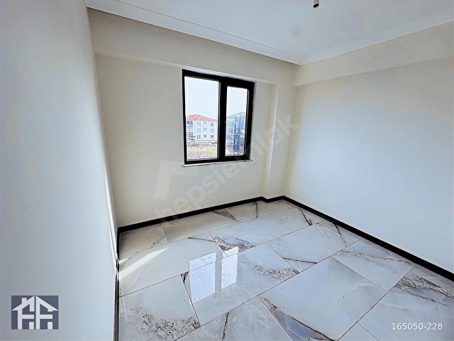 KARASUDA HAVUZ CEPHELİ LÜKS SİTEDE GENİŞ 2+1 SIFIR DAİRE - Görsel 15