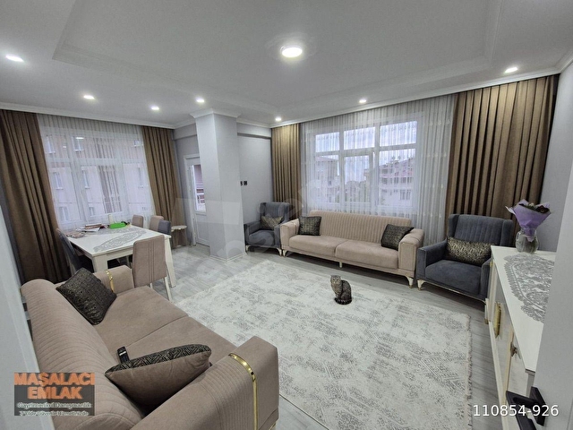 RİZE MERKEZ DOSMA MAHALLESİ 3+1 EŞYALI EV + ÇALIŞIR VAZİYETTE CAFE - Görsel 2