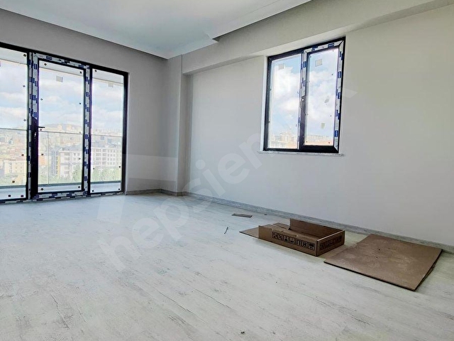 PENDİK UZMANI CEMAL KINAYDAN DOĞU MAH.SİTE İÇİ SATILIK DAİRE - Görsel 3