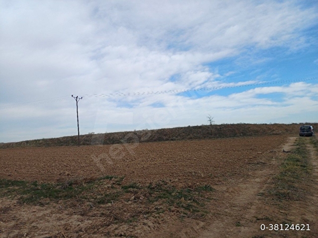 Edirne Karaağaç  Mahallesinde bahçe yapımına müsait arsa - Görsel 5