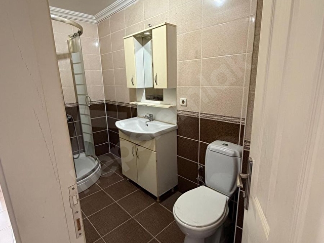 ESENYURT KIRAÇ’TA CADDE ÜZERİNDE SATILIK DAİRE - Görsel 14