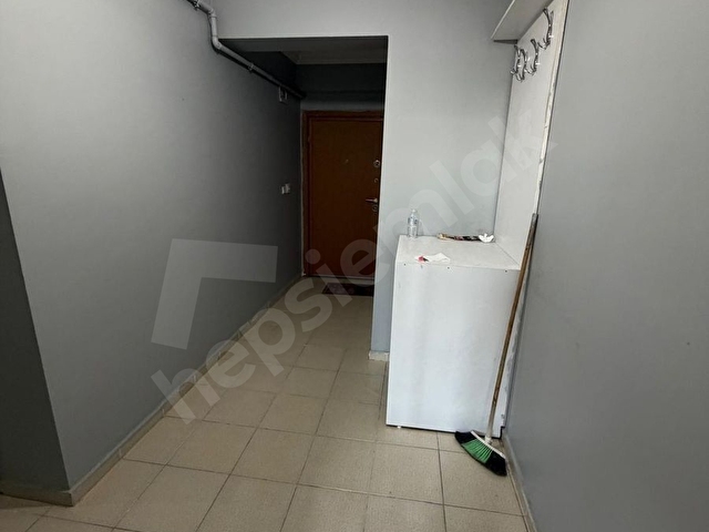 ESENYURT KIRAÇ’TA CADDE ÜZERİNDE SATILIK DAİRE - Görsel 18