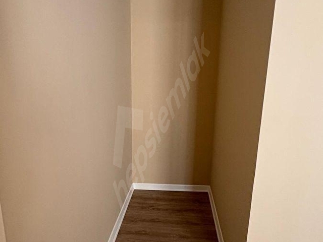 Küçükyalı Merkezde Sıfır 3 Kat 1+1 Daire - Görsel 25