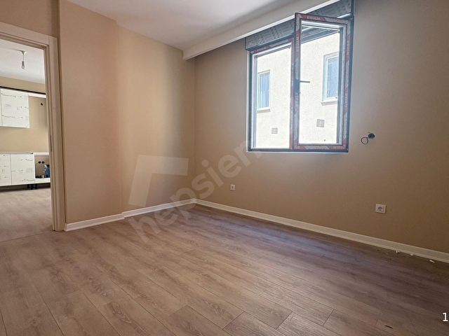Küçükyalı Merkezde Sıfır 3 Kat 1+1 Daire - Görsel 30