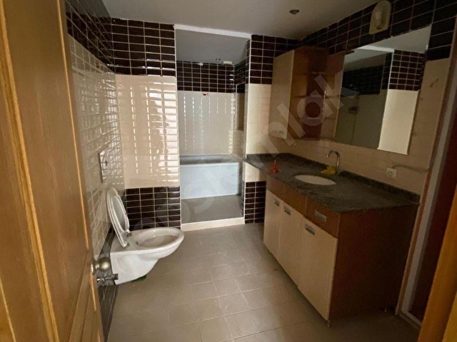 KİRALIK DAİRE 3+1 MEZİTLİDE - Görsel 5