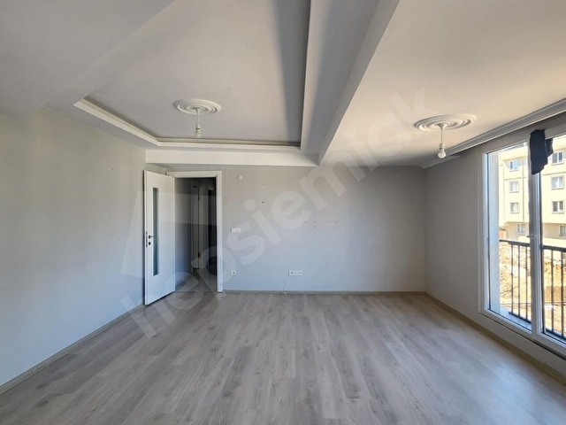 Çekmeköy Merkez Mah. 4.Kat Kapalı Otoparklı 90 m² 2+1 Daire - Görsel 19