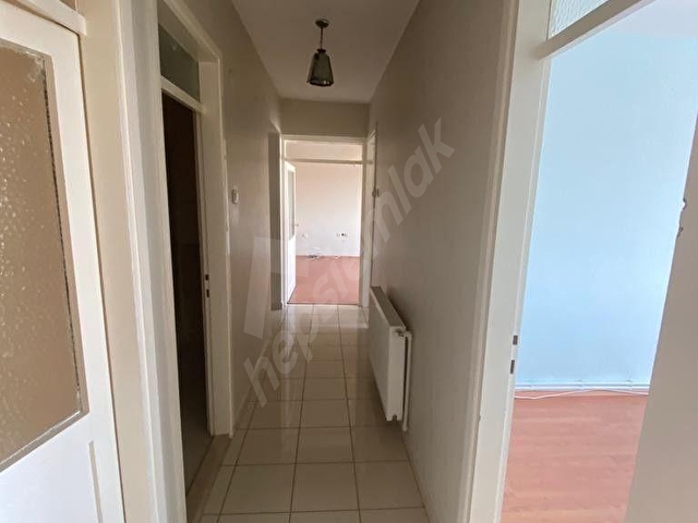 Karşıyaka Bostanlı Uğur Mumcu parkı civarı Asansörlü 3+1 daire - Görsel 27