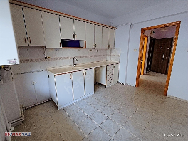RE/MAX YAZDAN PAŞAALANI MAH. 3+1 SATILIK DAIRE - Görsel 18