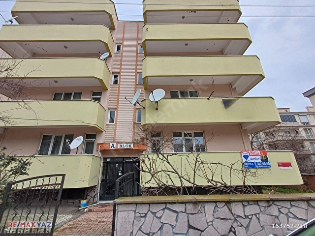 RE/MAX YAZDAN PAŞAALANI MAH. 3+1 SATILIK DAIRE - Görsel 2