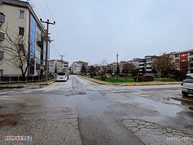 RE/MAX YAZDAN PAŞAALANI MAH. 3+1 SATILIK DAIRE - Görsel 3